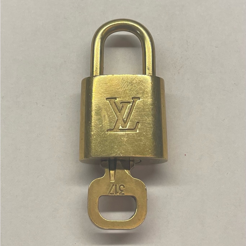 Louis Vuitton Lock & Key #317